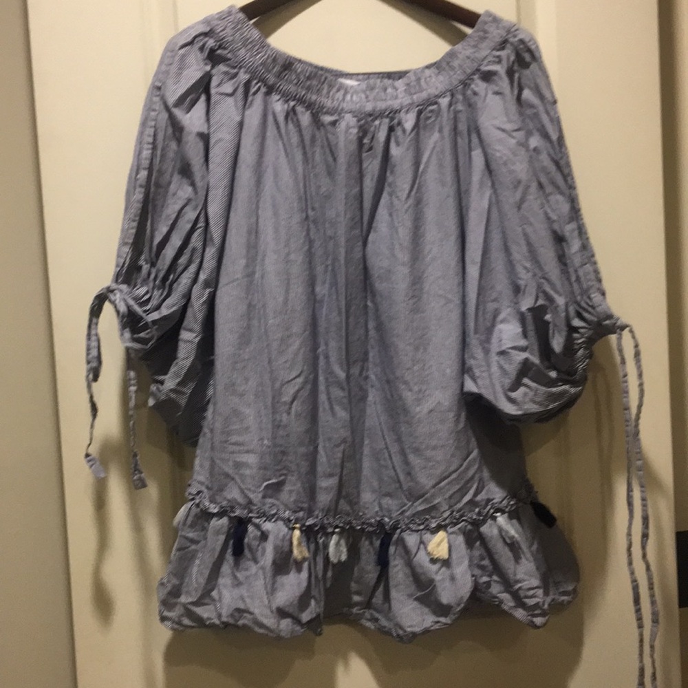 Like New!MISA LOS ANGELES women off/on shoulder top ruffle/Wide short sleeve S